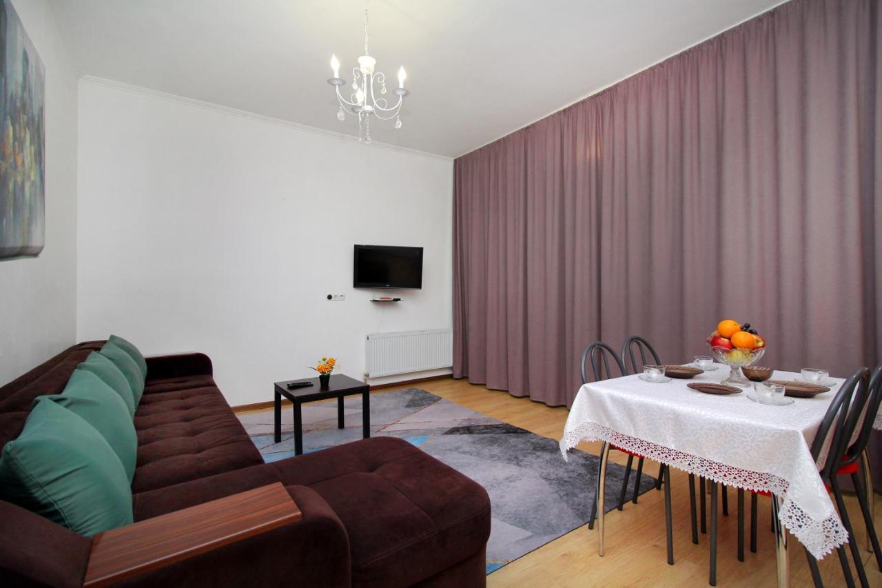 Уютные И Комфортные Квартиры В Жк Манхэттен Apartment Almaty Exterior photo